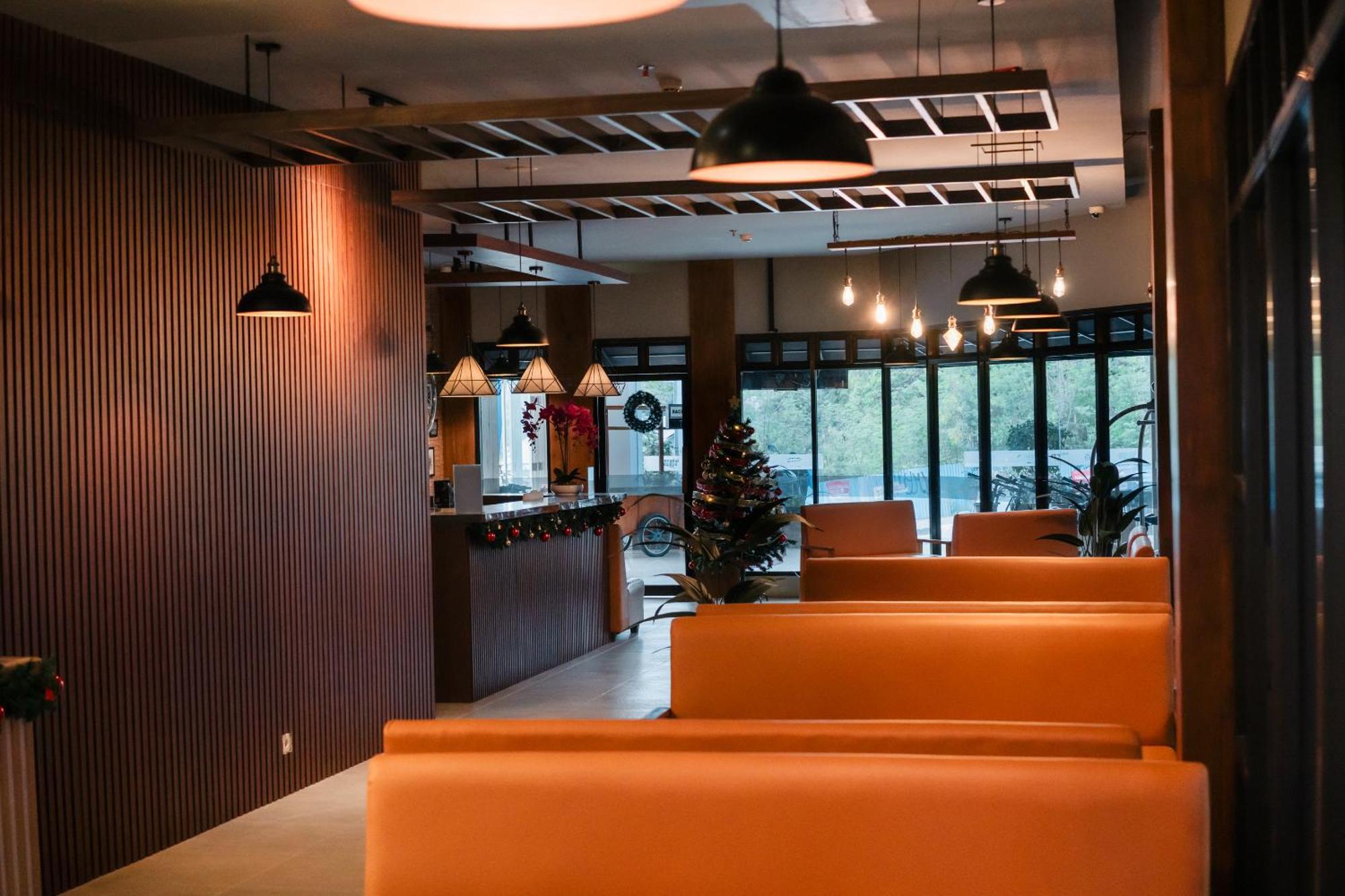 Zasgo Hotel Labuan Bajo Exteriör bild